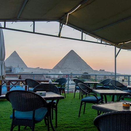 The Pyramids Gate Inn Kafret el-Gabal Eksteriør bilde