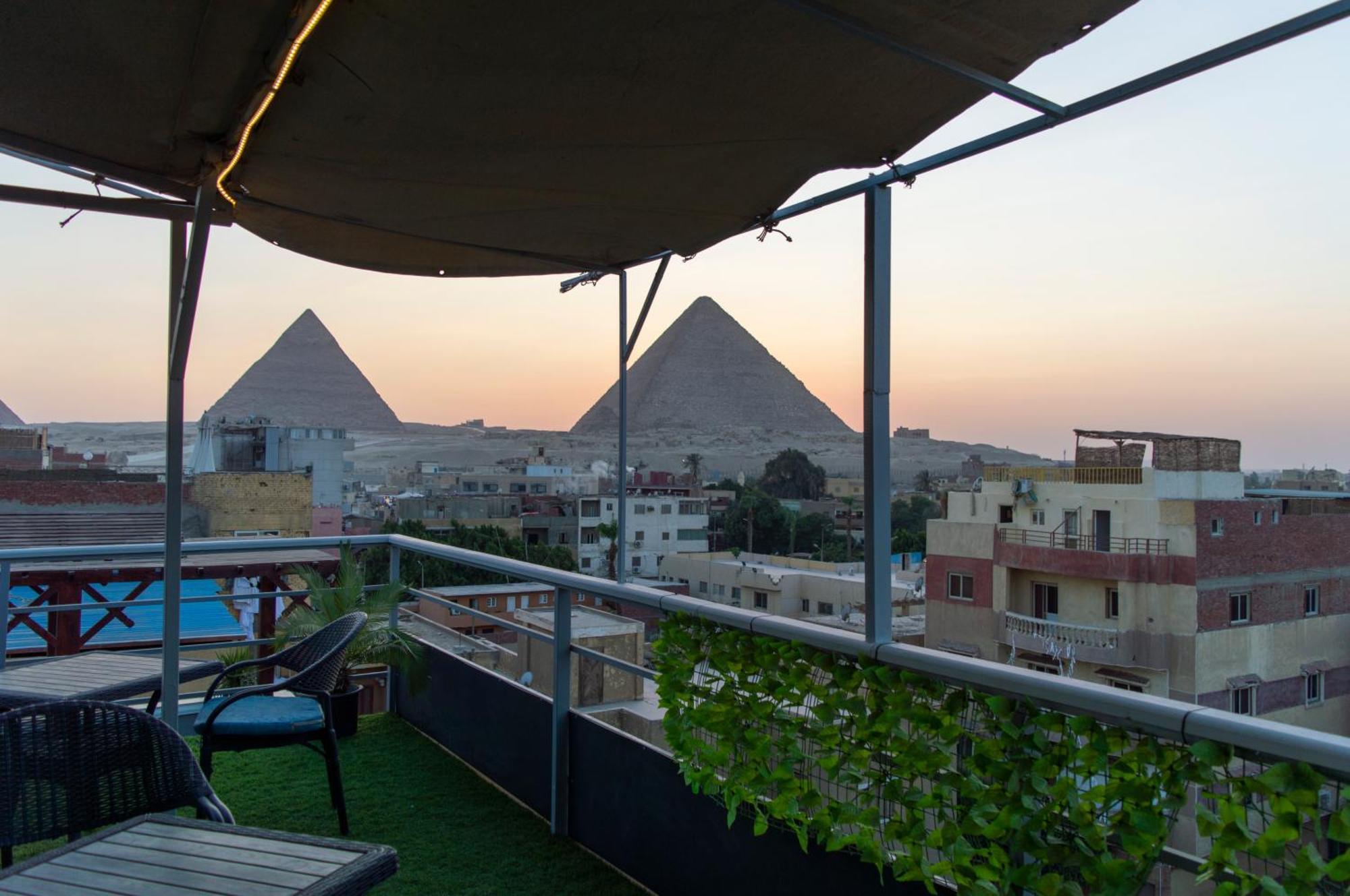 The Pyramids Gate Inn Kafret el-Gabal Eksteriør bilde