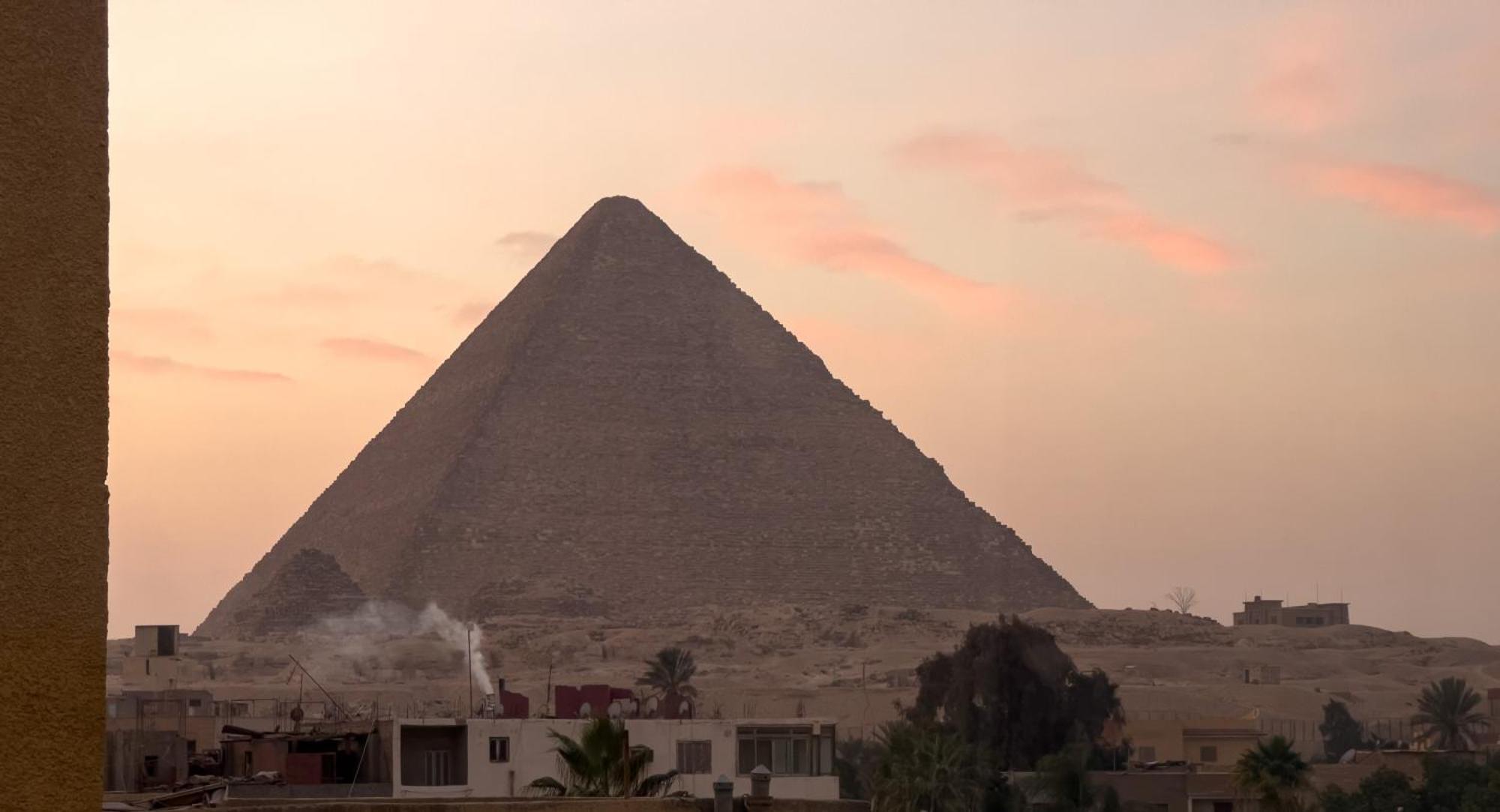The Pyramids Gate Inn Kafret el-Gabal Eksteriør bilde