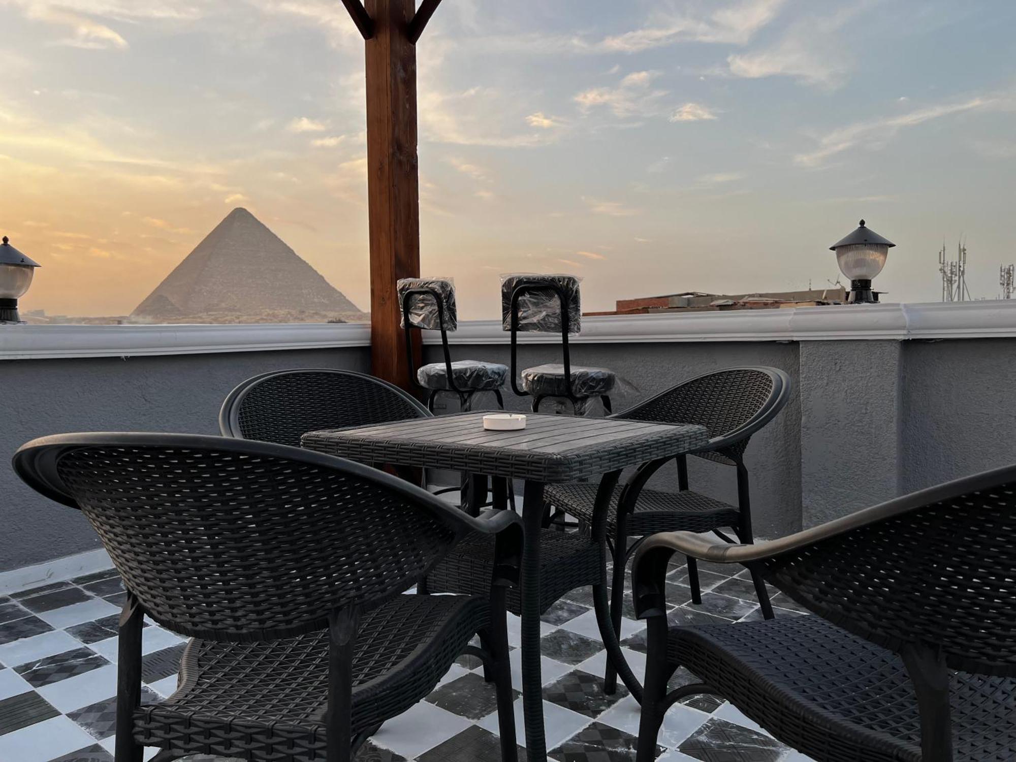 The Pyramids Gate Inn Kafret el-Gabal Eksteriør bilde